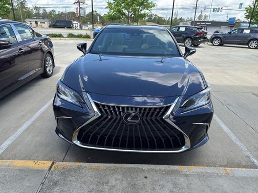 2022 Lexus ES 350 Ultra Luxury