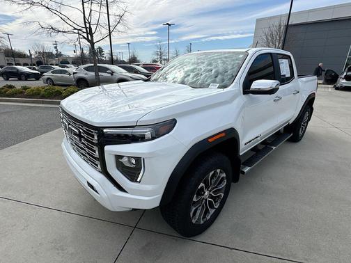 2025 GMC Canyon Denali