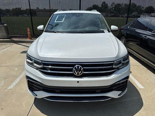Opal White 2024 Volkswagen Tiguan 2.0T SEL R-Line 4MOTION