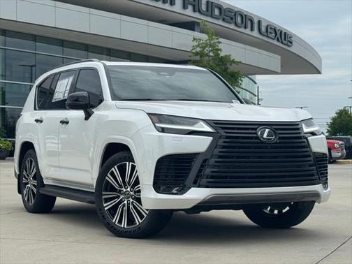 2025 Lexus LX 700h Luxury