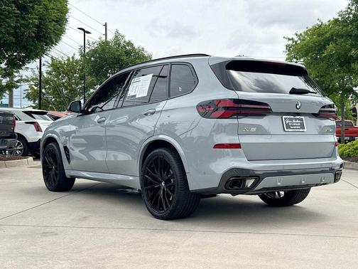 Brooklyn Grey Metallic 2025 BMW X5 xDrive40i
