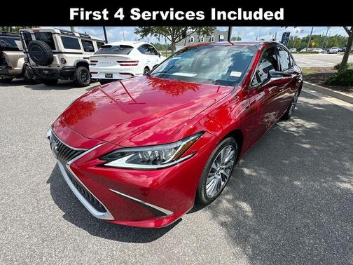 Matador Red Mica 2021 Lexus ES 300h Base