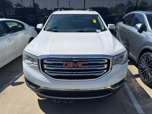 Summit White 2019 GMC Acadia SLT-1