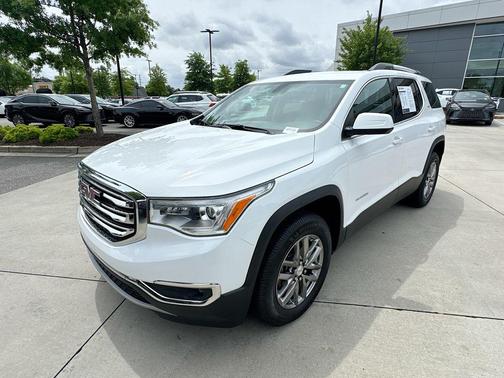 Summit White 2019 GMC Acadia SLT-1