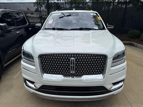 Pristine White 2020 Lincoln Navigator Reserve