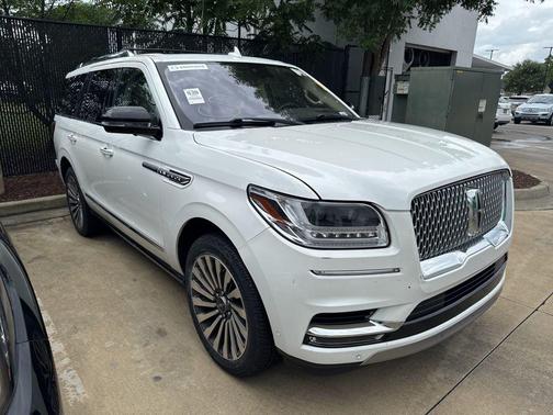 Pristine White 2020 Lincoln Navigator Reserve