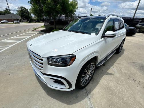 White 2024 Mercedes-Benz GLS 580 4MATIC