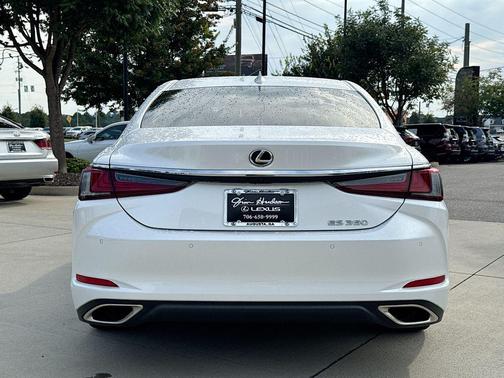 2025 Lexus ES 350 Base