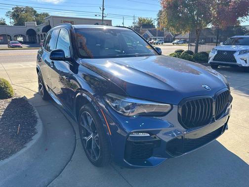 Phytonic Blue Metallic 2021 BMW X5 sDrive40i