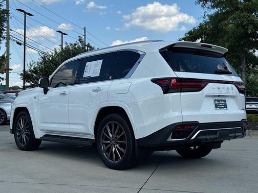 2024 Lexus LX 600 Base
