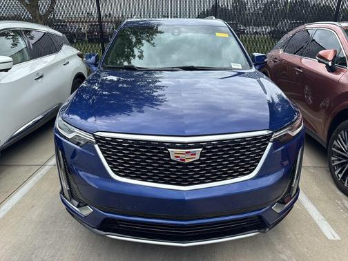 Opulent Blue Metallic 2023 Cadillac XT6 Luxury FWD