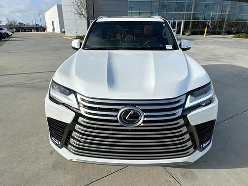 2024 Lexus LX 600 Premium