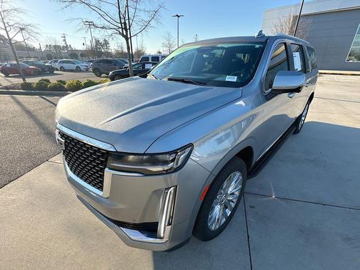 2023 Cadillac Escalade ESV Premium Luxury