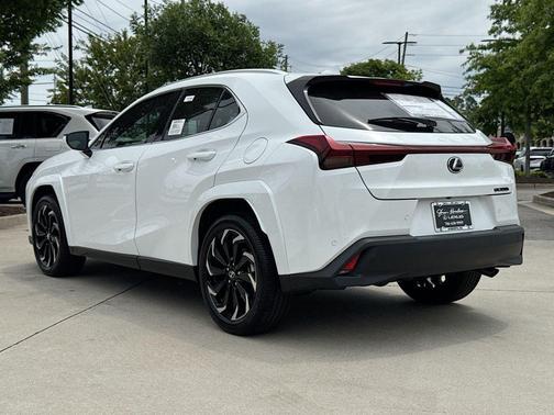 Ultra White 2026 Lexus UX 300h Premium