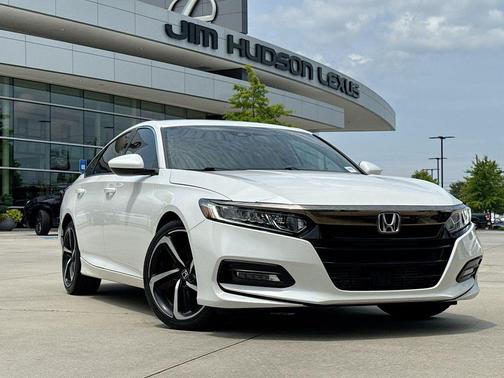 Platinum White Pearl 2019 Honda Accord Sport