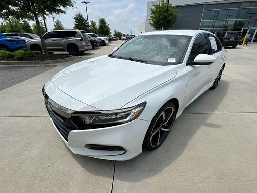 Platinum White Pearl 2019 Honda Accord Sport