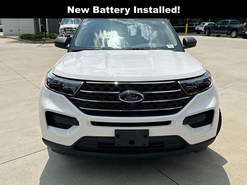 Oxford White 2021 Ford Explorer XLT