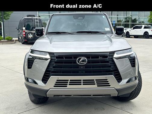 Atomic Silver/Black 2024 Lexus GX 550 Overtrail+