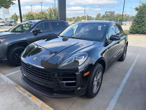 2021 Porsche Macan Base