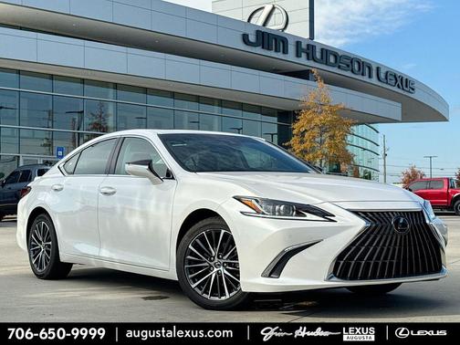 2023 Lexus ES 300h Base