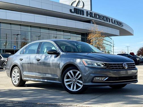 2017 Volkswagen Passat 1.8T SEL Premium