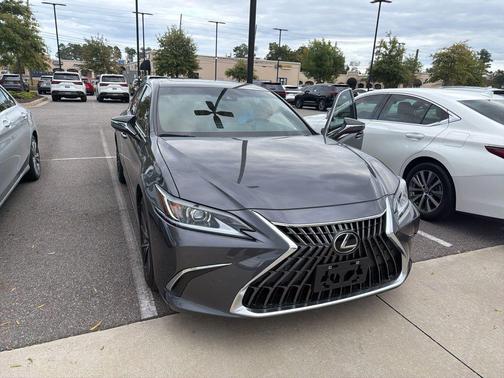 2023 Lexus ES 350 Base