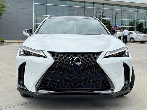 Ultra White w/Obsidian Roof 2026 Lexus UX 300h F SPORT Design