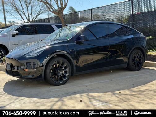 2022 Tesla Model Y Long Range Dual Motor All-Wheel Drive