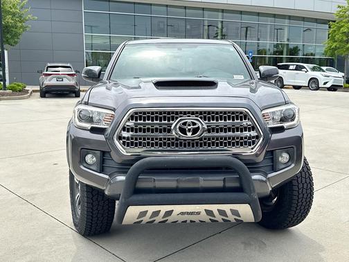 Magnetic Gray Metallic 2017 Toyota Tacoma TRD Sport