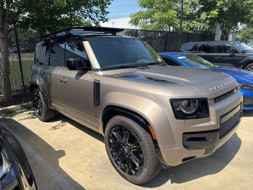 Petra Copper Premium Met 2025 Land Rover Defender P635 OCTA