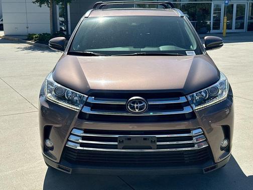 2017 Toyota Highlander Limited