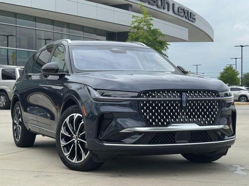 2024 Lincoln Nautilus Reserve