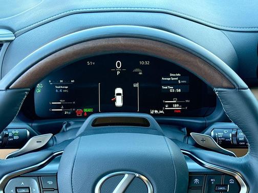 2025 Lexus LX 700h Luxury