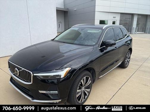 2023 Volvo XC60 B5 Ultimate Bright Theme