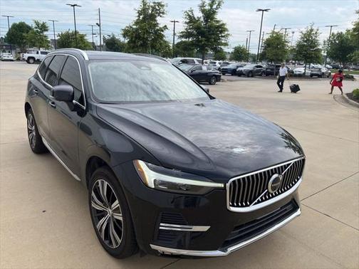 2023 Volvo XC60 B5 Ultimate Bright Theme