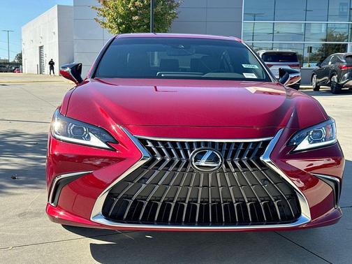 2025 Lexus ES 350 Base