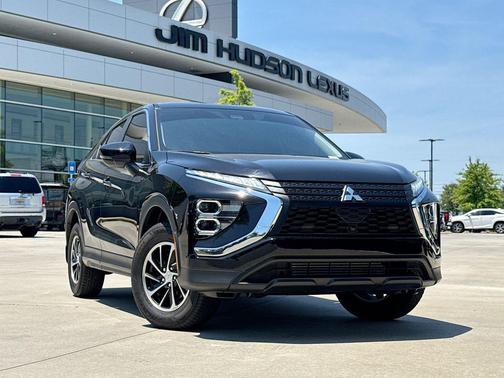Labrador Black Pearl 2025 Mitsubishi Eclipse Cross ES