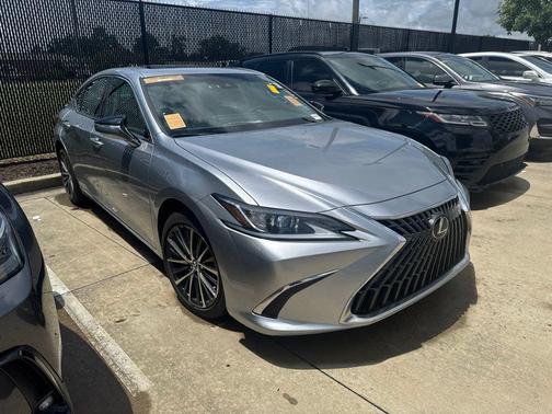 Iridium 2022 Lexus ES 350 Base