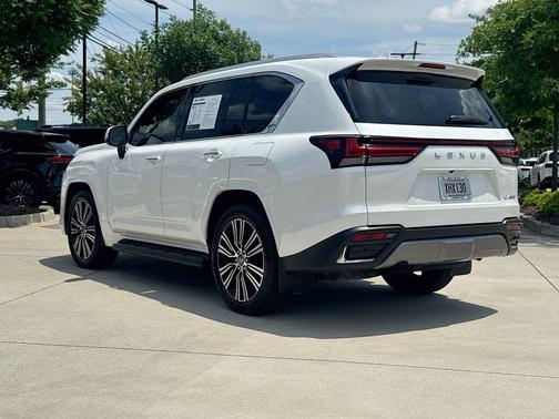 Eminent White Pearl 2023 Lexus LX 600 Luxury