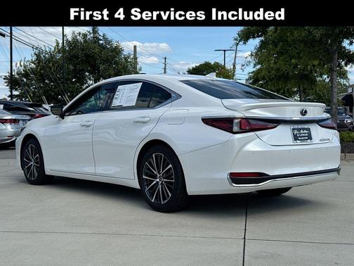 2024 Lexus ES 300h Base