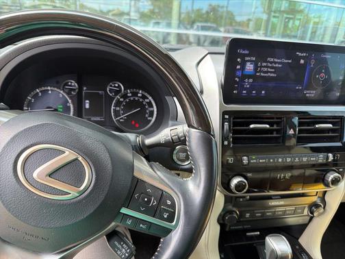 Starfire Pearl 2022 Lexus GX 460 Premium