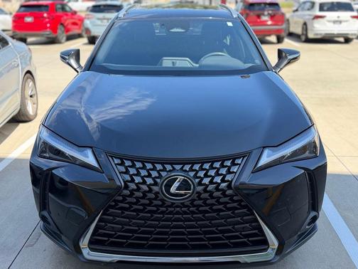 Obsidian 2025 Lexus UX 300h Premium