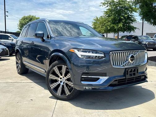 Denim Blue Metallic 2024 Volvo XC90 B6 Ultimate Bright Theme 7-Seater