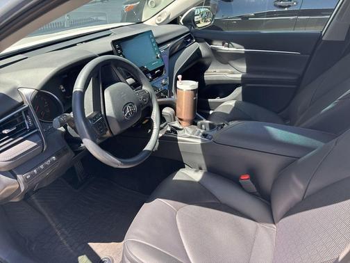 Wind Chill Pearl 2024 Toyota Camry XSE