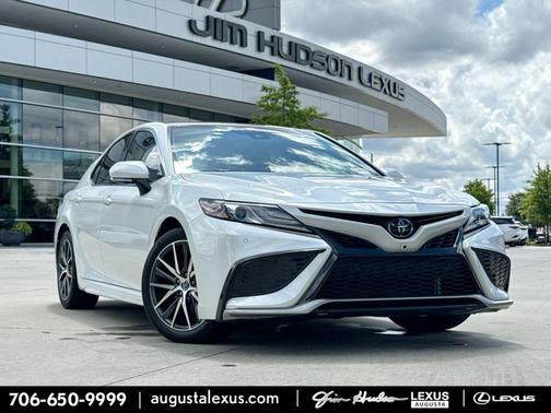 Wind Chill Pearl 2024 Toyota Camry XSE