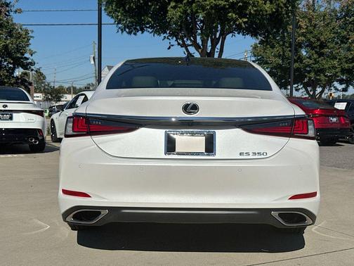 2025 Lexus ES 350 Base