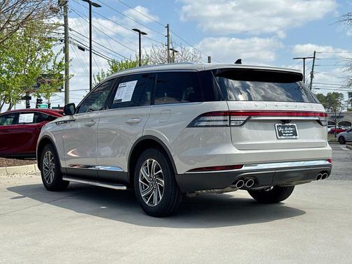 2023 Lincoln Aviator Standard AWD