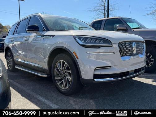2023 Lincoln Aviator Standard AWD