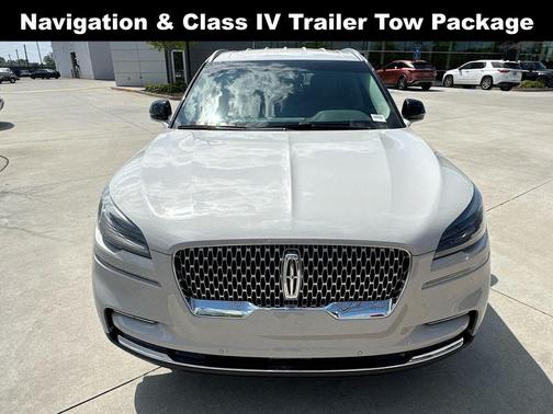 Ceramic Pearl Metallic Tri-Coat 2023 Lincoln Aviator Standard AWD