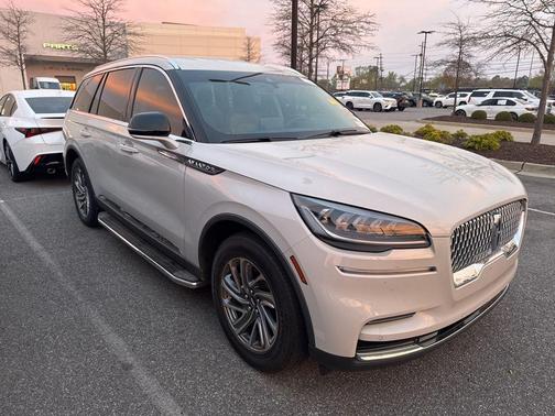 2023 Lincoln Aviator Standard AWD